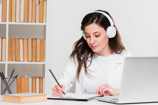 Cursos grabados VS Clases en vivo