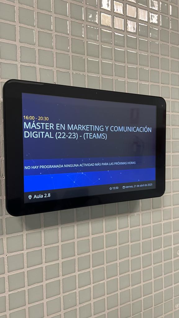 clases-de-seo-en-la-upv-01 Como cada año desde el curso 2017-2018, imparto clases de SEO, SEM, estrategia y analítica digital... en la UPV durante varios meses a tres grupos, el de Neuromarketing, Marketing Digital y Marketing y Comunicación empresarial.